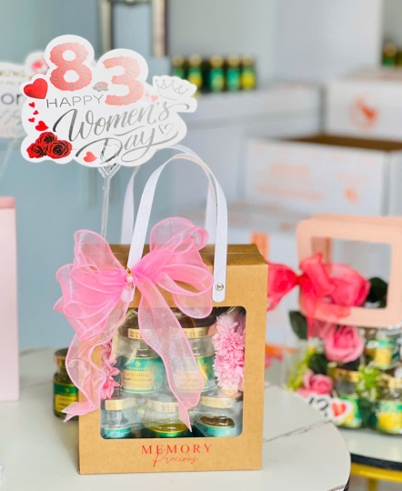 Set quà tặng yến 8/3 - 20/10