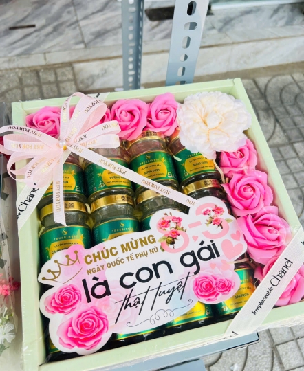 Set quà tặng yến 8/3 - 20/10
