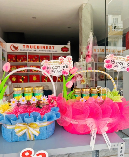 Set quà tặng yến 8/3 - 20/10